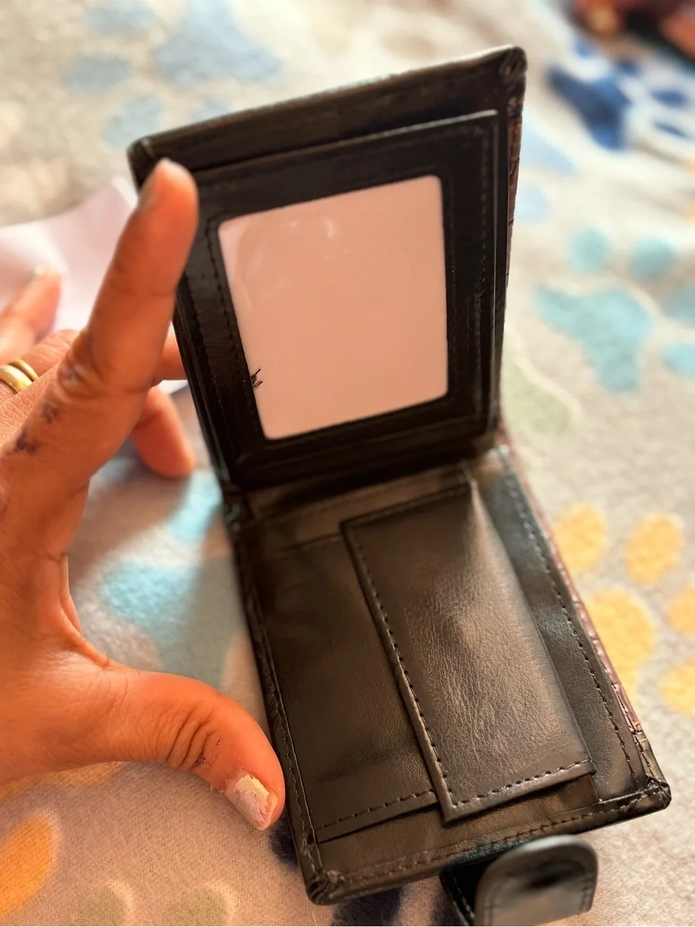 Vintage compact wallet